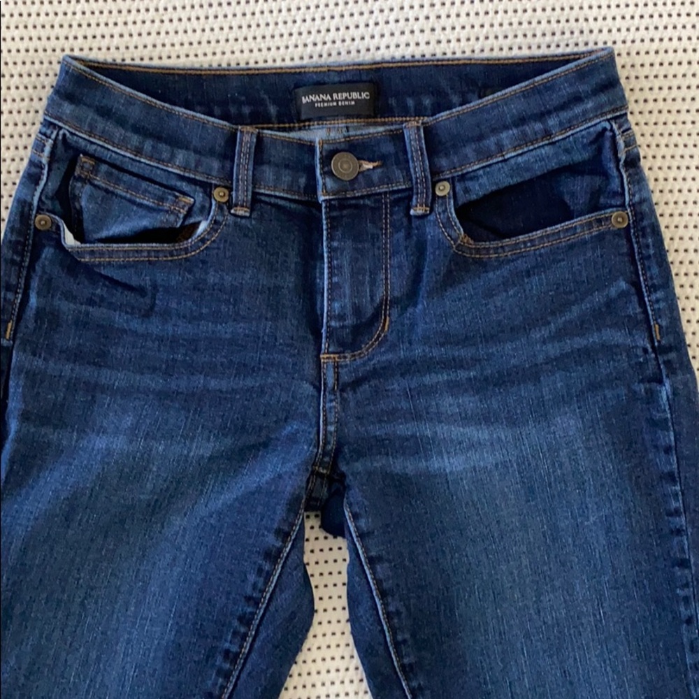 Banana Republic - Girlfriend Fit Denim  - Size 25P